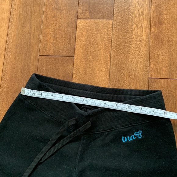 TNA Black Fleece Fitted Sweatpants - Picture 8 of 8